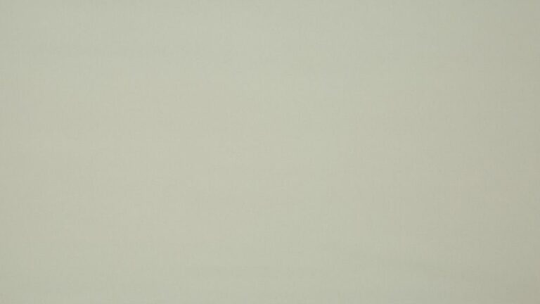 <span class="fabric-name">Fabric: </span>Dream <br><span class="fabric-name"> Colour: </span>Dusk